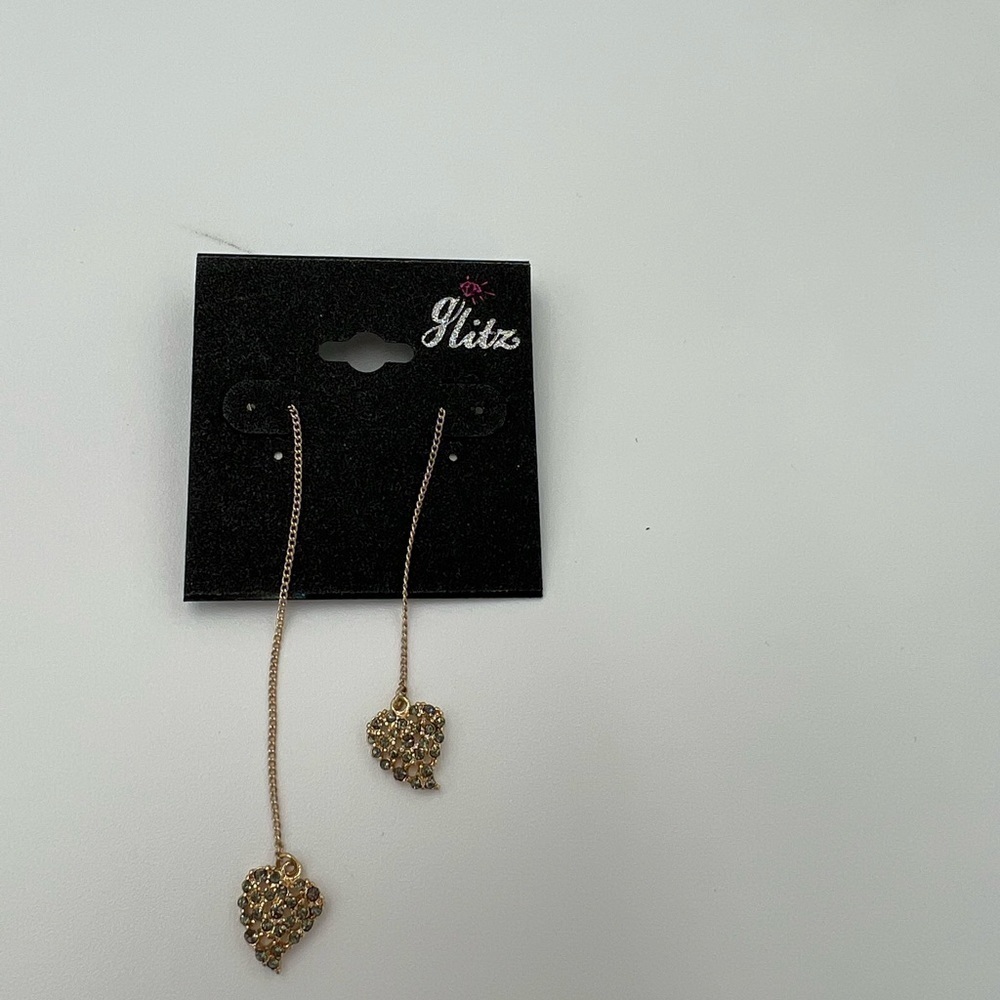 Glitz Dangle heart earrings NWT